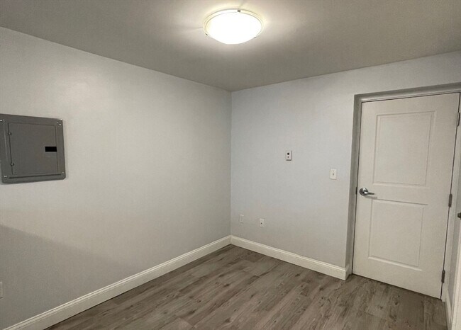 Building Photo - 233 Lafayette St