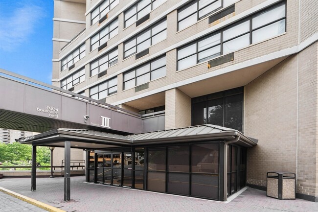 Building Photo - 7004 JFK Blvd E