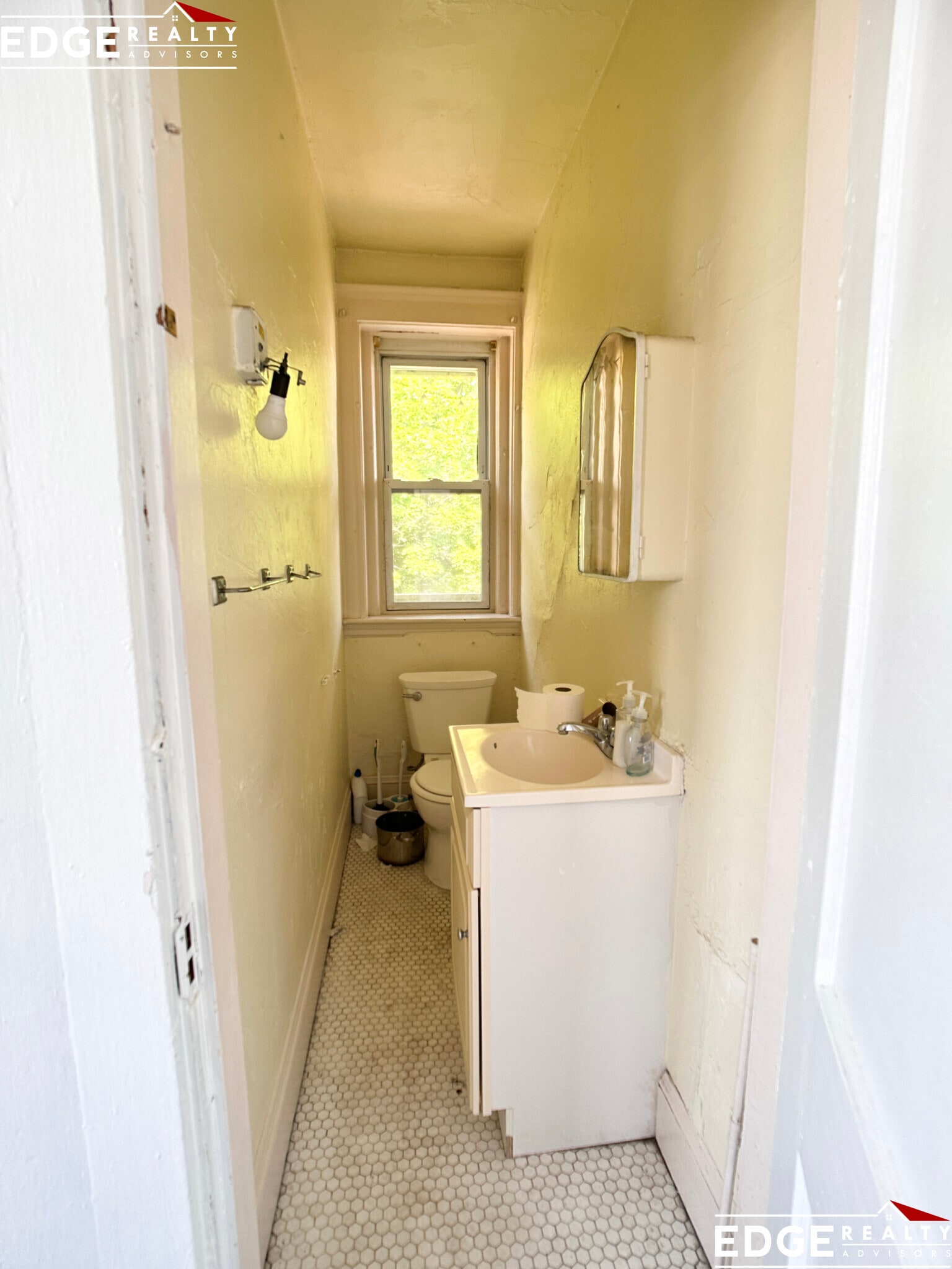 Building Photo - 1711 Commonwealth Ave