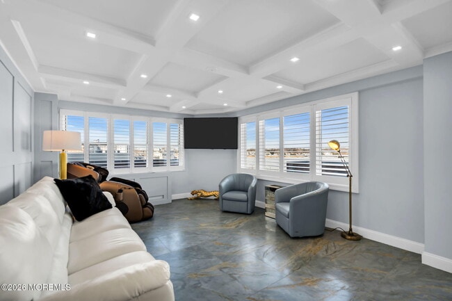 Building Photo - 28 Riverside Ave