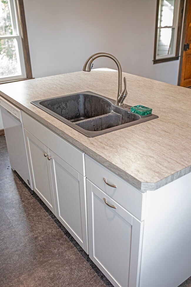 Kitchen Island - 4022 E Newport Rd