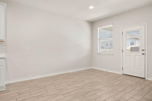 Building Photo - 148 Limonite Ln
