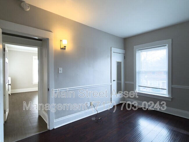 Building Photo - 1620 Randolph St