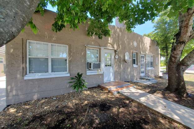 Building Photo - 301 Central Dr