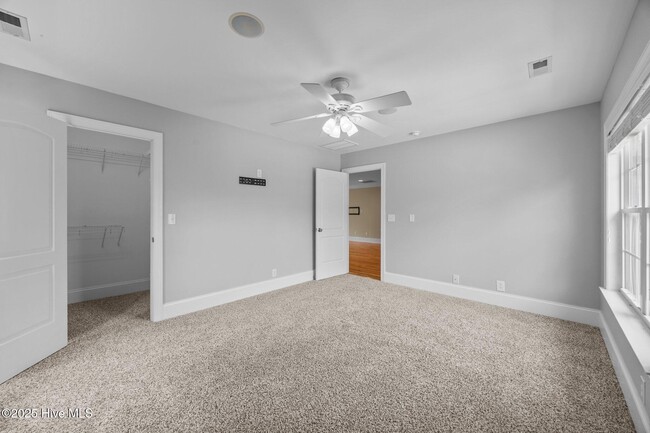 Building Photo - 109 Dunlin Ct