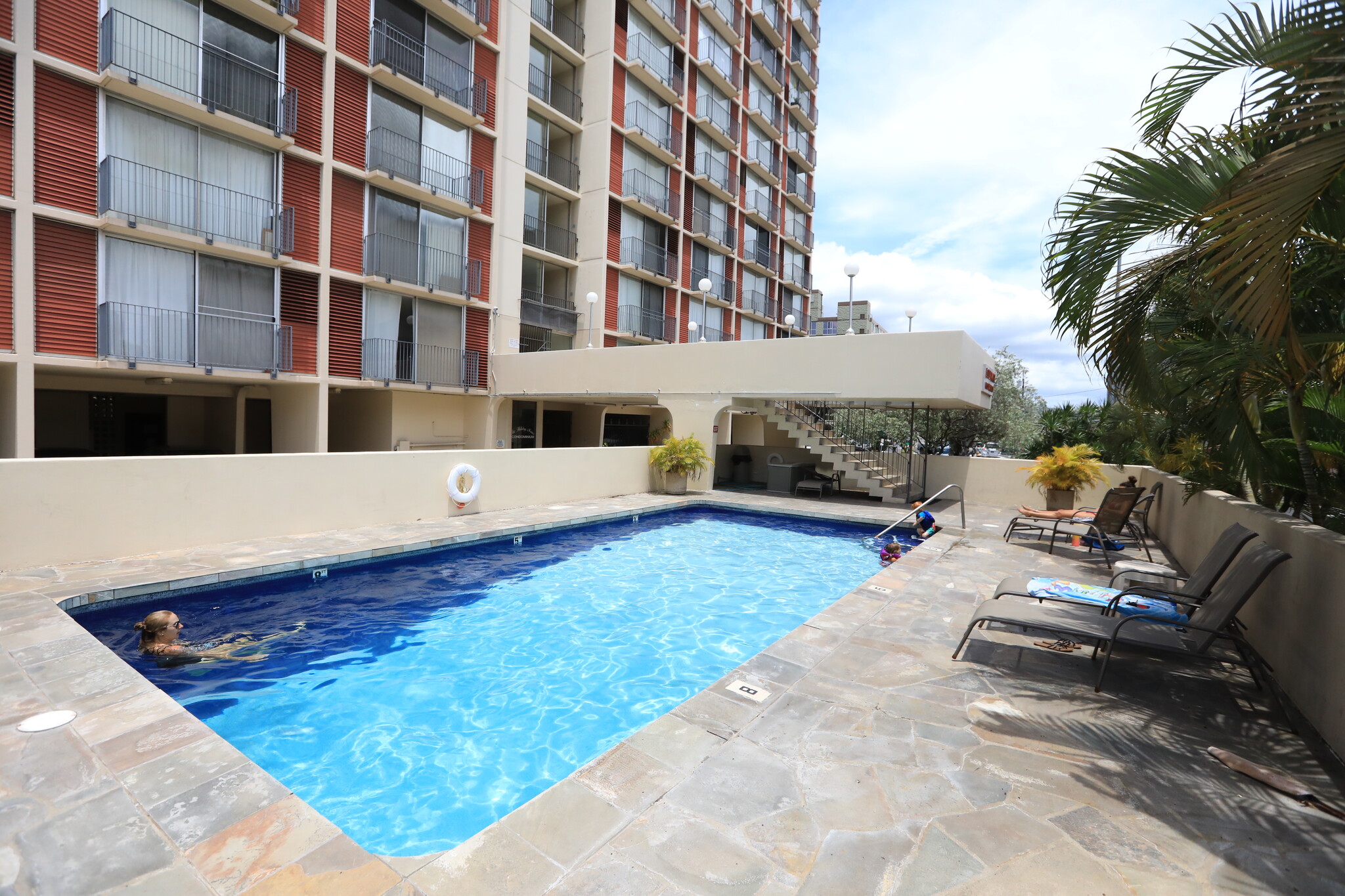 Swimming Pool - 1650 Kanunu St