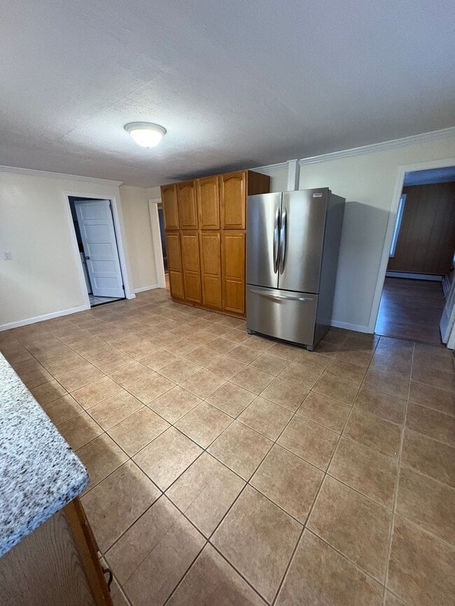 Building Photo - 4-6 Oliver Ct