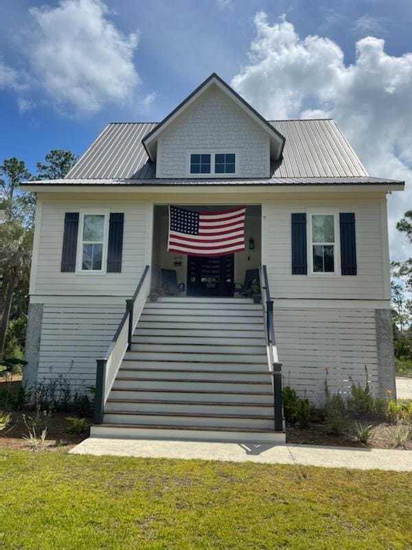Building Photo - Single Family Home on Pine Island. Unfurni...