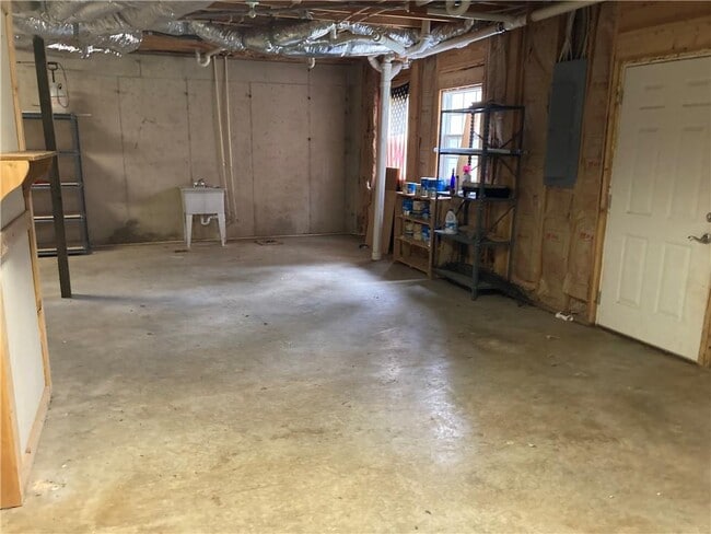 Building Photo - 12 Trevor Trail