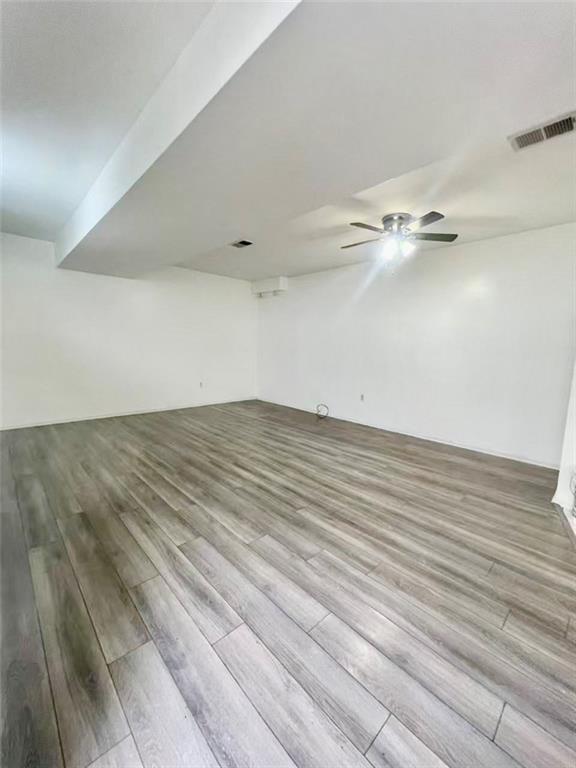 Building Photo - 305 Corbin Ave