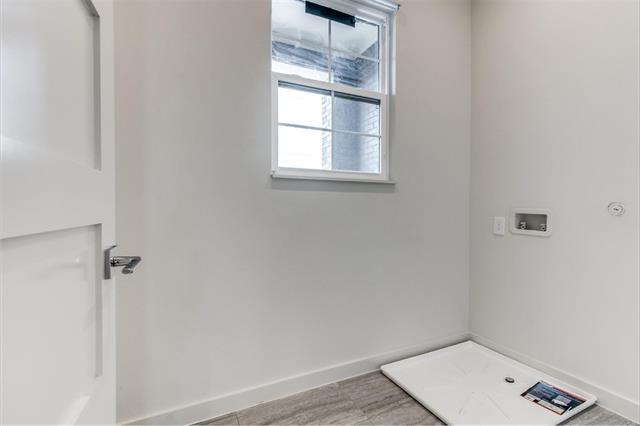 Building Photo - 256 Crockett St