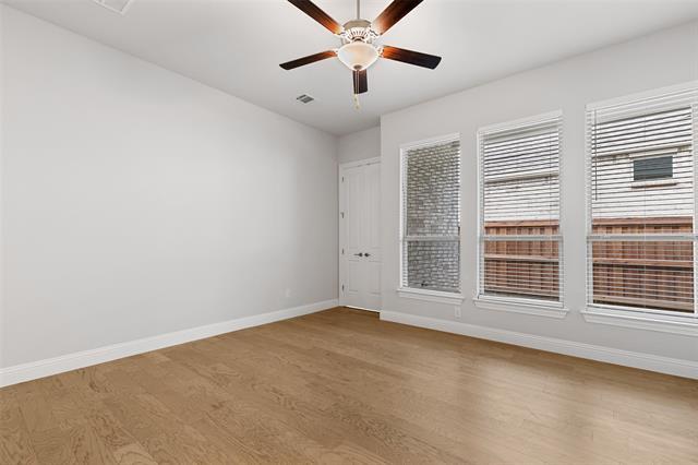 Building Photo - 609 Artesian Dr