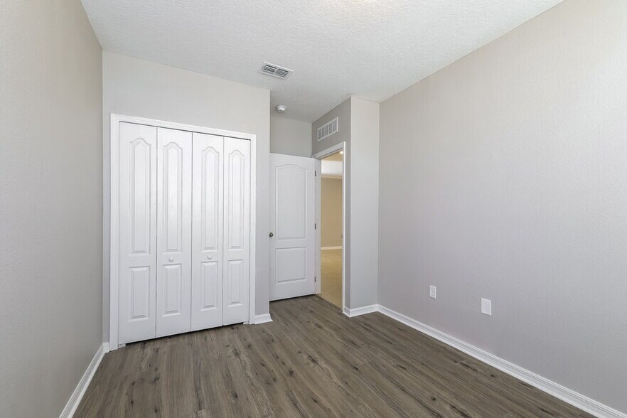 Building Photo - 2270 Canyon Breeze Ave