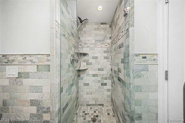 Building Photo - 35300 Woodward Ave