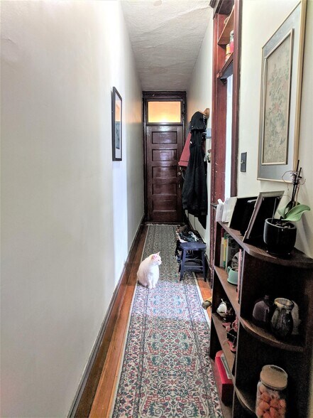 Building Photo - 106 Summer St