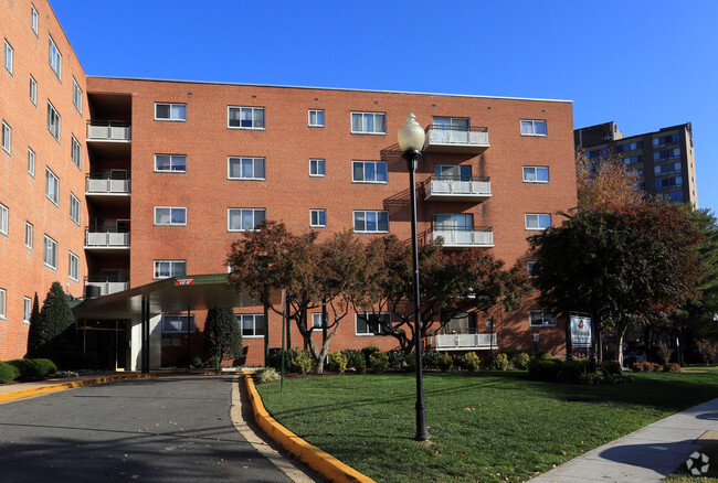 Building Photo - New Brookside Apartments