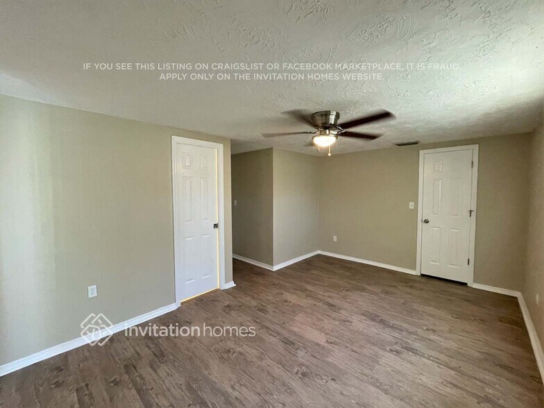 Building Photo - 3309 Seffner Dr