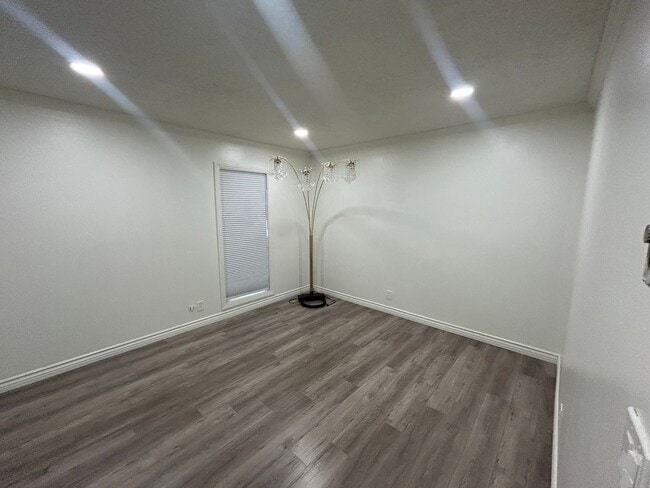 Building Photo - Two story Cypress townhouse, garage, patio, laundry and pool access