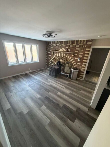 Building Photo - 23 Laurel Trail