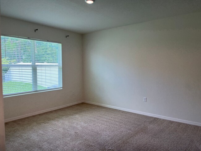Building Photo - 3031 Staten Dr