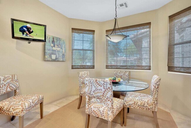 Building Photo - 48470 Casita Dr