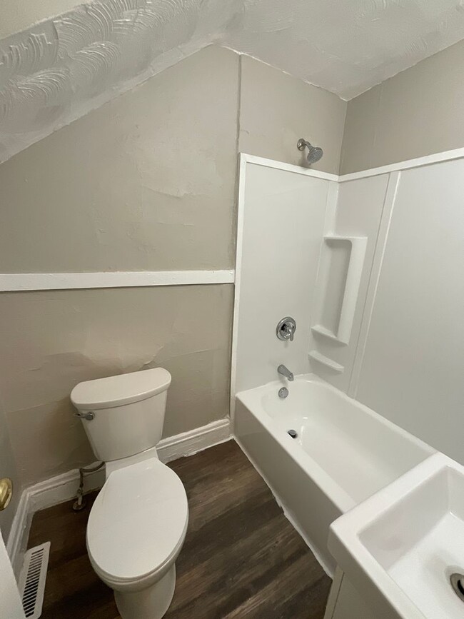 Building Photo - 2403 Mira Ct