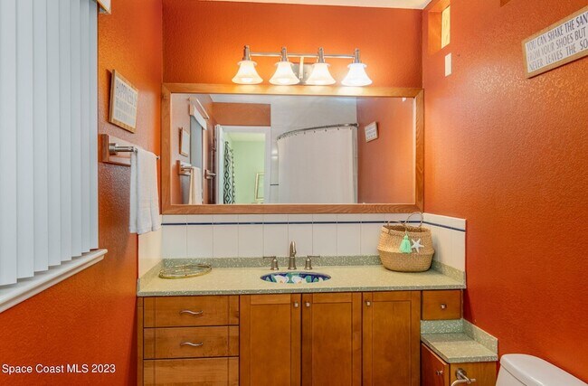 Building Photo - 187 Jamaica Dr
