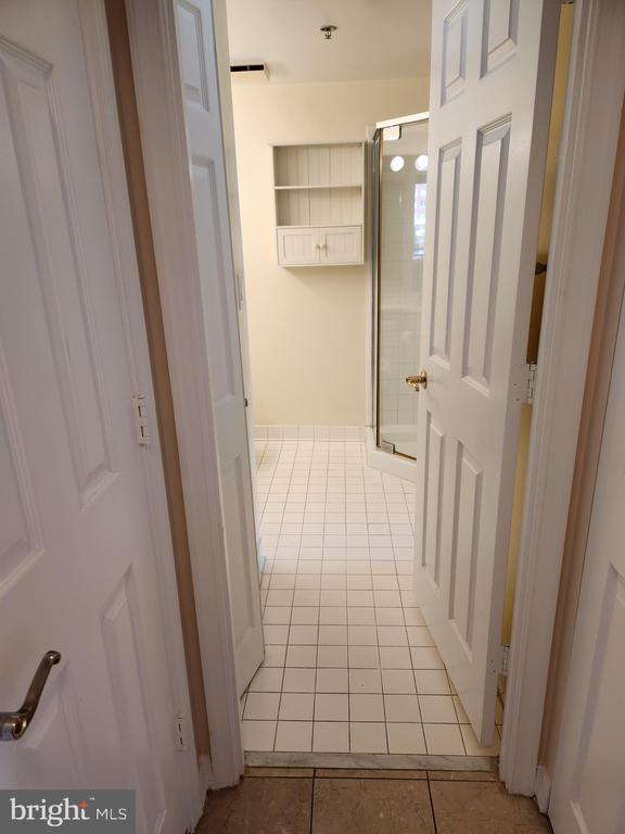 Building Photo - 5809 Nicholson Ln