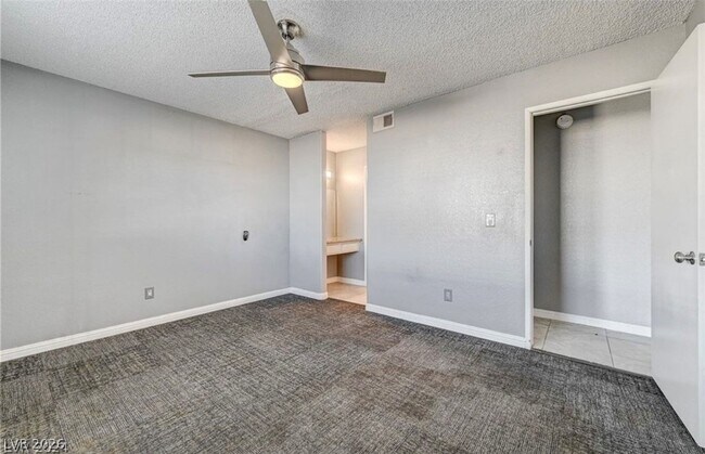 Building Photo - 5220 Mission Carmel Ln