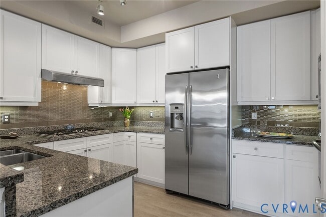 Building Photo - 4820 Old Main St