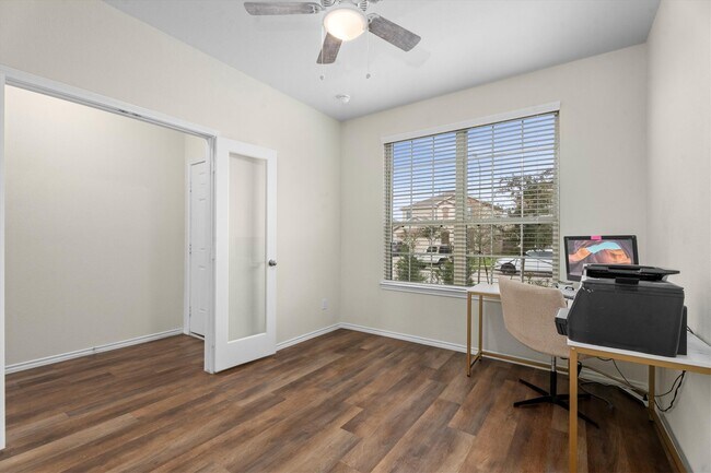 Building Photo - 1714 Avocet Way