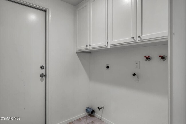 Building Photo - 418 Ramble Ridge Dr