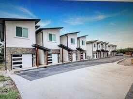 Building Photo - 21200 Portsmouth Cv