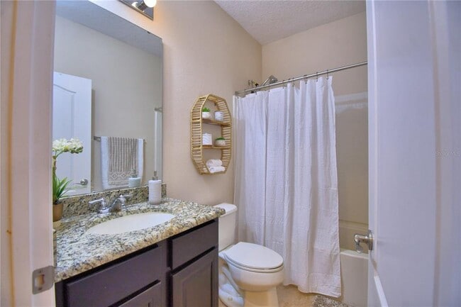 Building Photo - 7401 Leighside Dr
