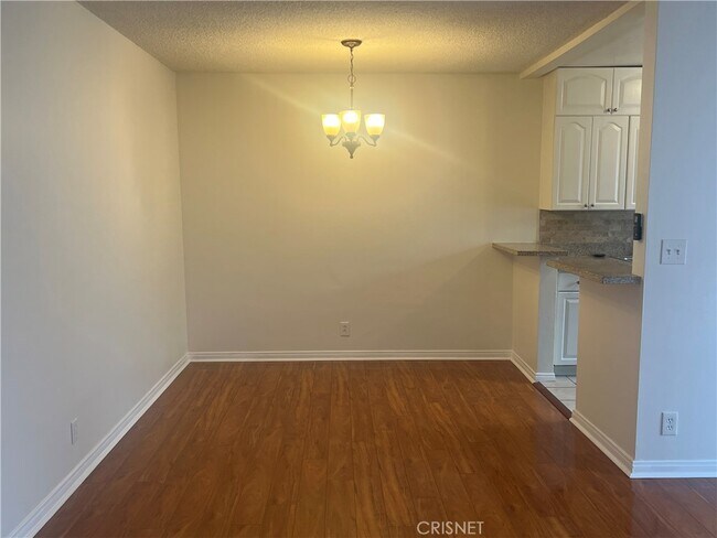 Building Photo - 612 Hayworth Ave