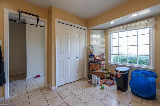 Building Photo - 5479 Lynbrook Landing