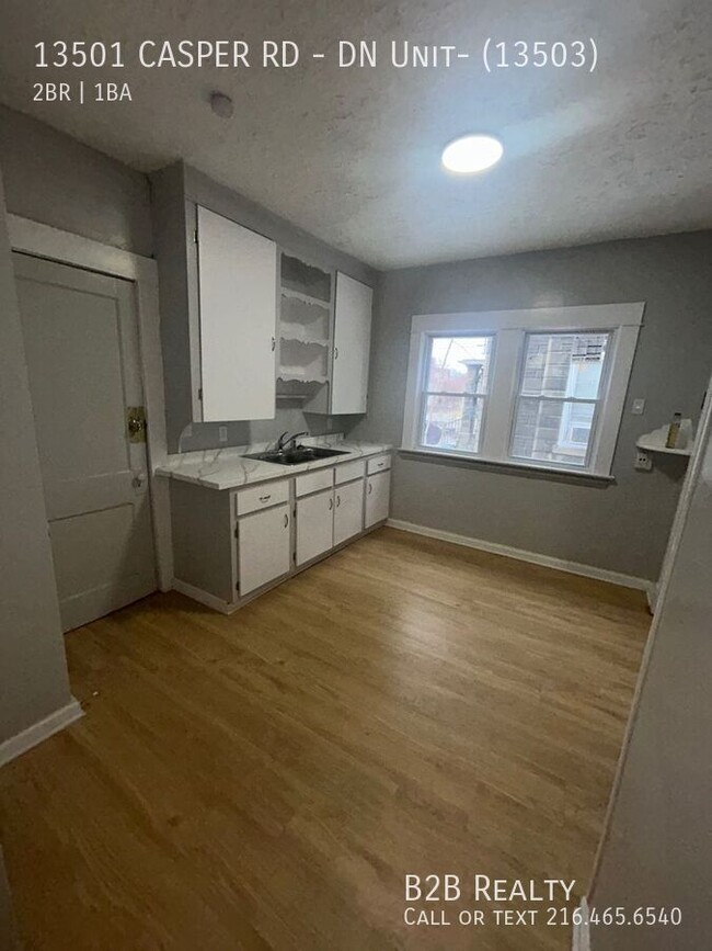 Building Photo - Spacious Two-Bedroom Unit in a Charming Mu...