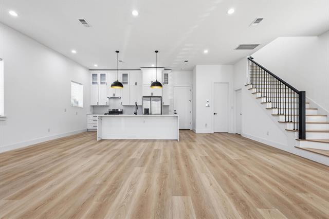 Building Photo - 324 N Patton Ave