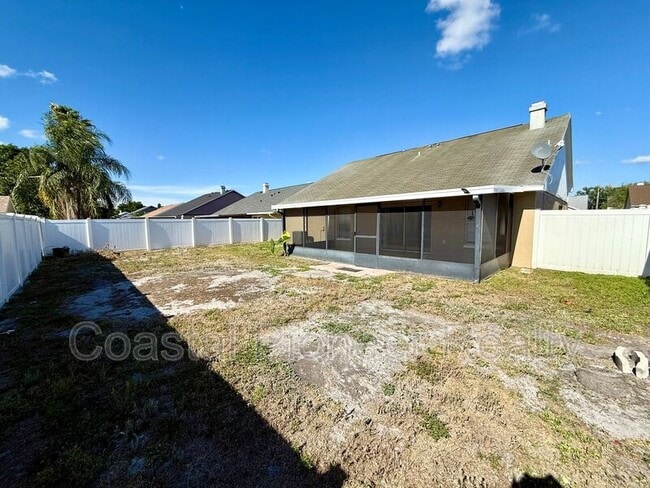 Building Photo - 7048 Hollowell Dr