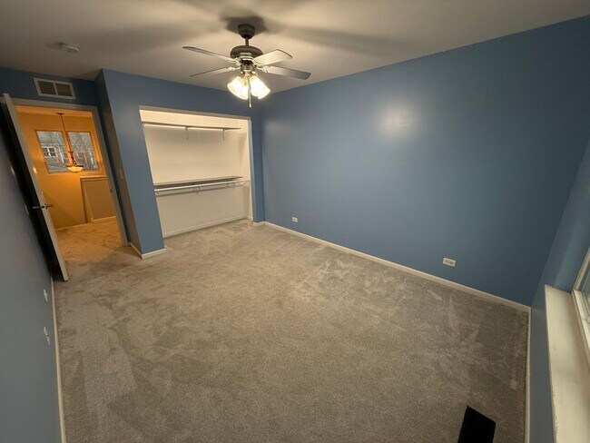 Building Photo - 433 Acushnet St