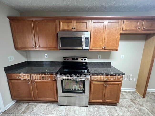 Building Photo - 158 Elder Dr SE