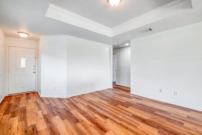 Building Photo - 3415 Crownover St