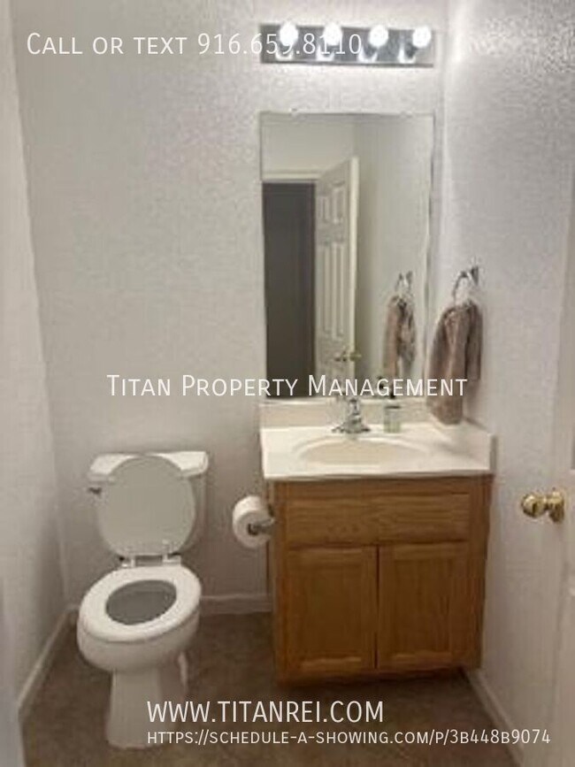 Building Photo - 421 Phoenix Cir