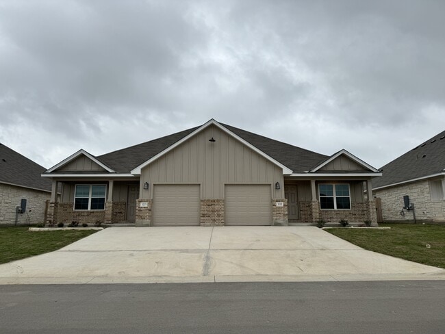 Building Photo - 3115 Wasilla Dr