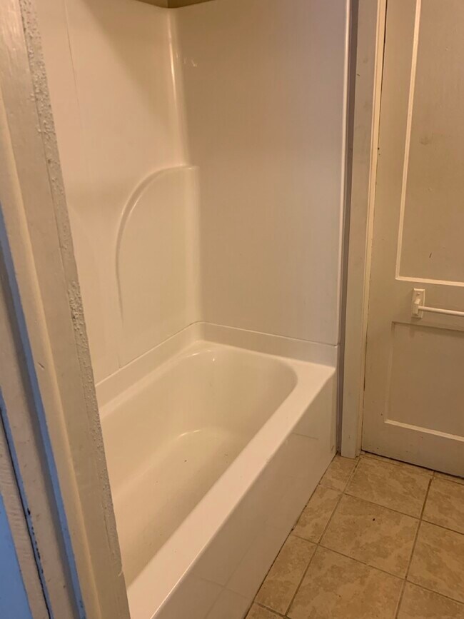 Building Photo - 2751 Lail Rd