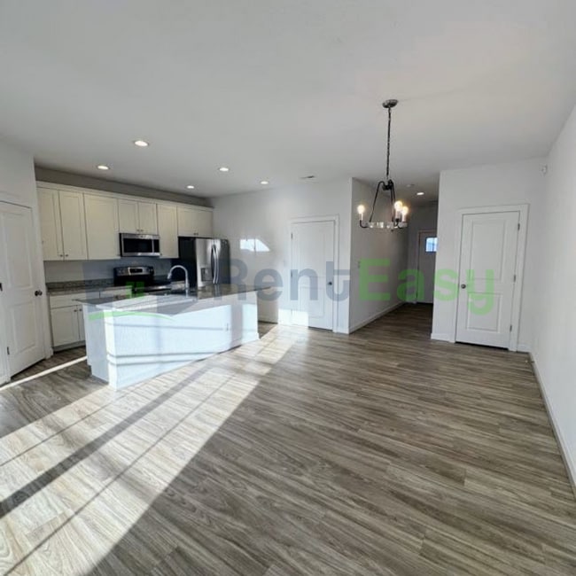 Building Photo - 1229 Parkley Dr