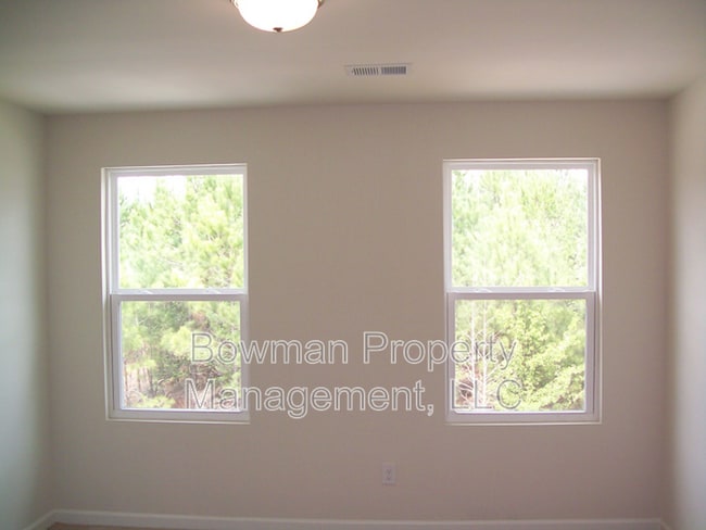 Building Photo - 236 Sidney Lanier Ave