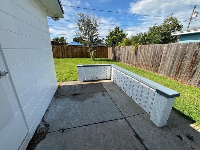 Building Photo - 9950 52nd Terrace N