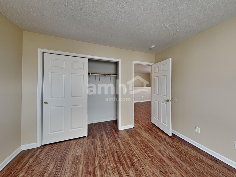 Building Photo - 10619 Northern Dancer Dr