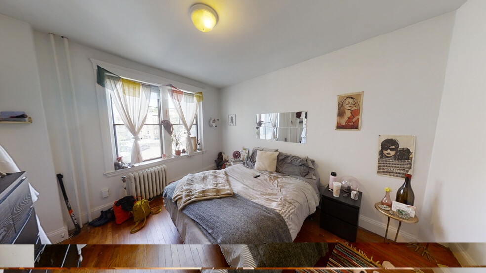 Building Photo - 6 Sutherland Rd